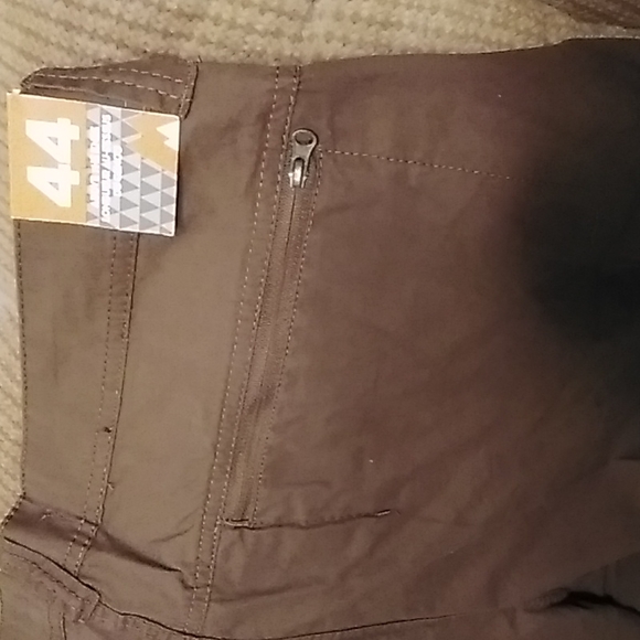 Mens brown walking shorts size 44 - Picture 4 of 5